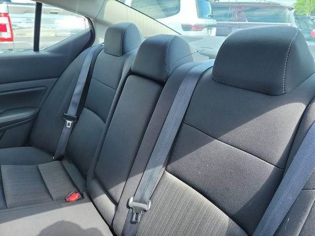 Used 2024 Nissan Altima 2.5 SV FWD image 12