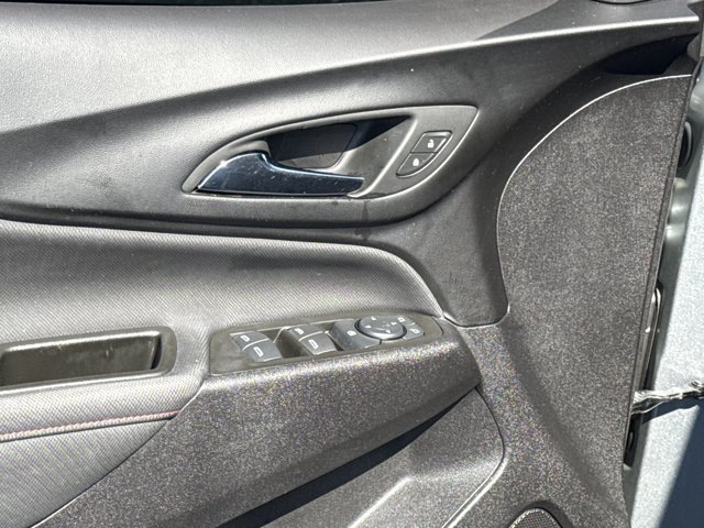 Used 2024 Chevrolet Equinox RS w/ RS Leather Package FWD image 18