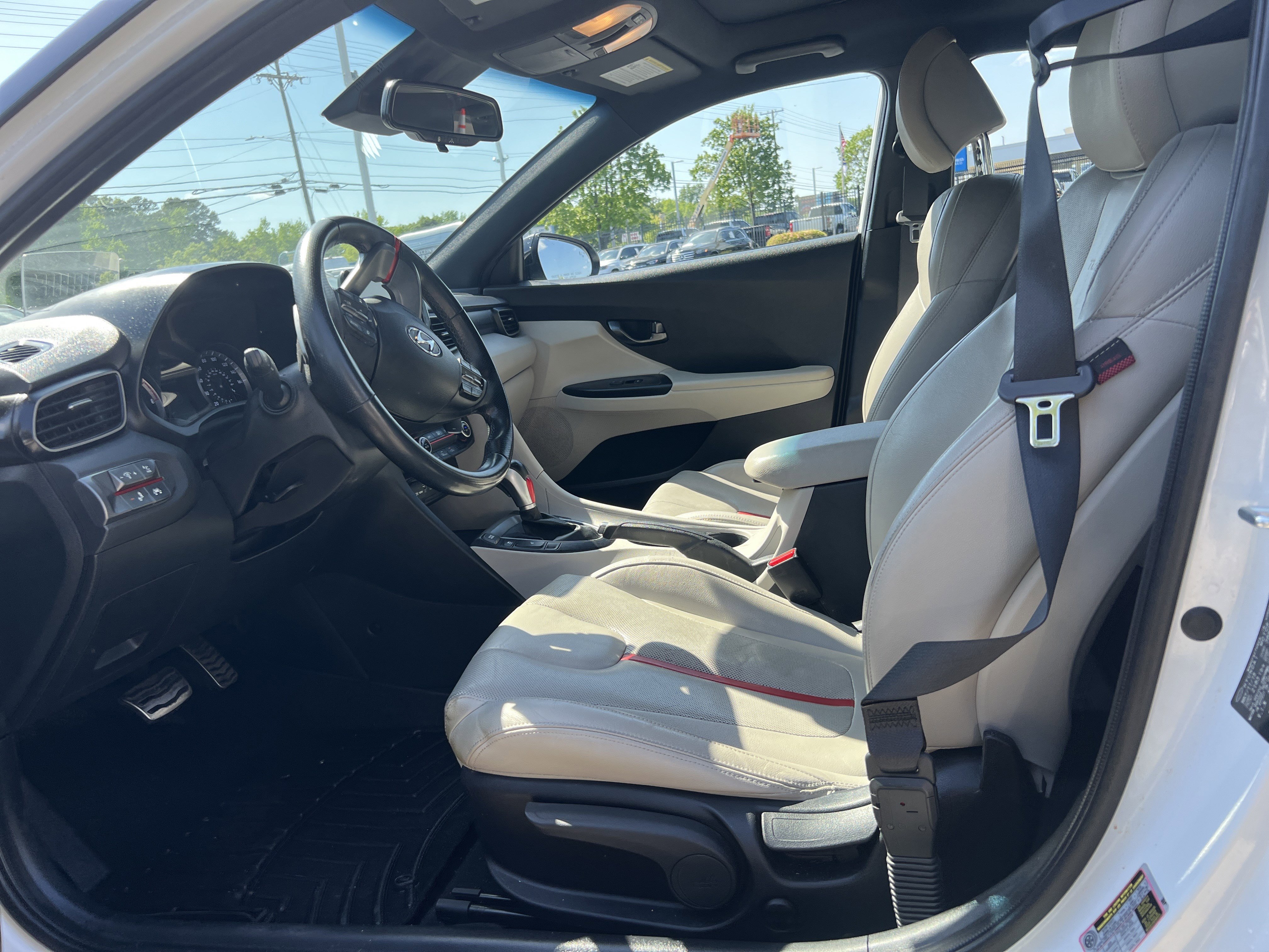 Used 2019 Hyundai Veloster Turbo Ultimate FWD image 16