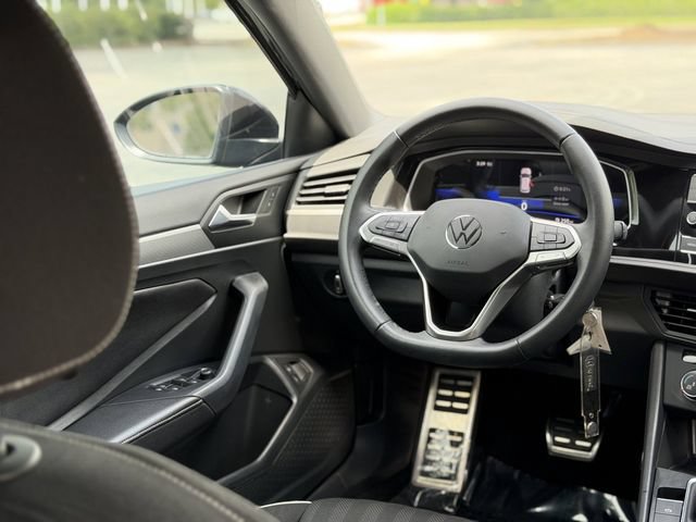 Used 2023 Volkswagen Jetta Sport FWD image 36