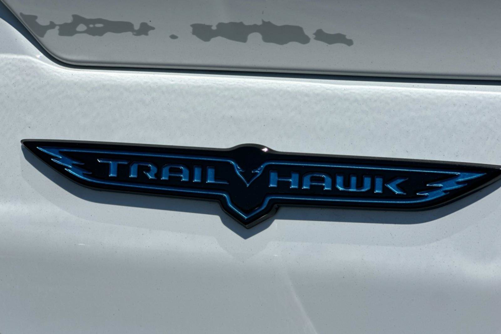 Used 2023 Jeep Grand Cherokee Trailhawk AWD/4WD image 19