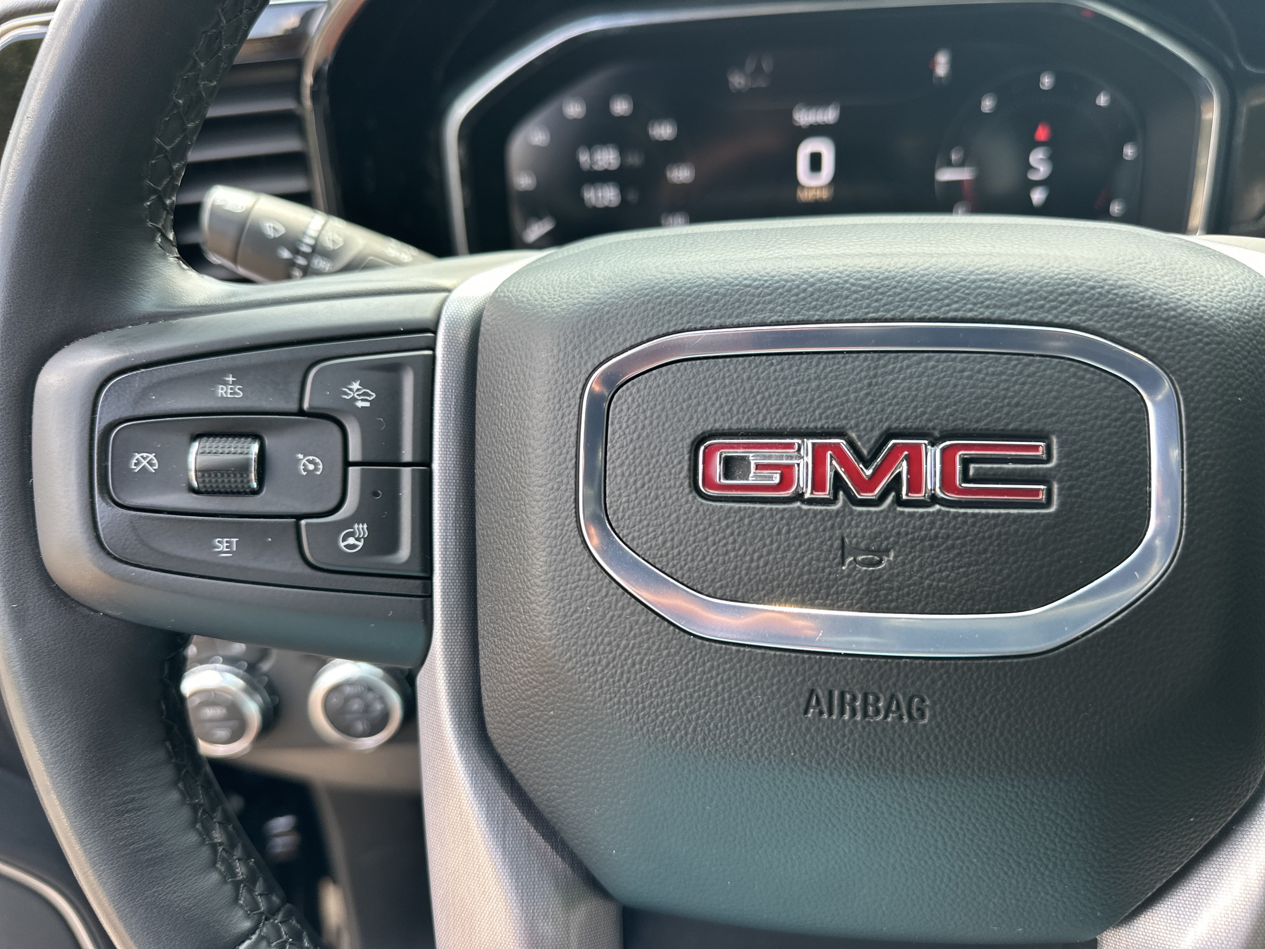 Used 2025 GMC Sierra 1500 SLT AWD/4WD image 25