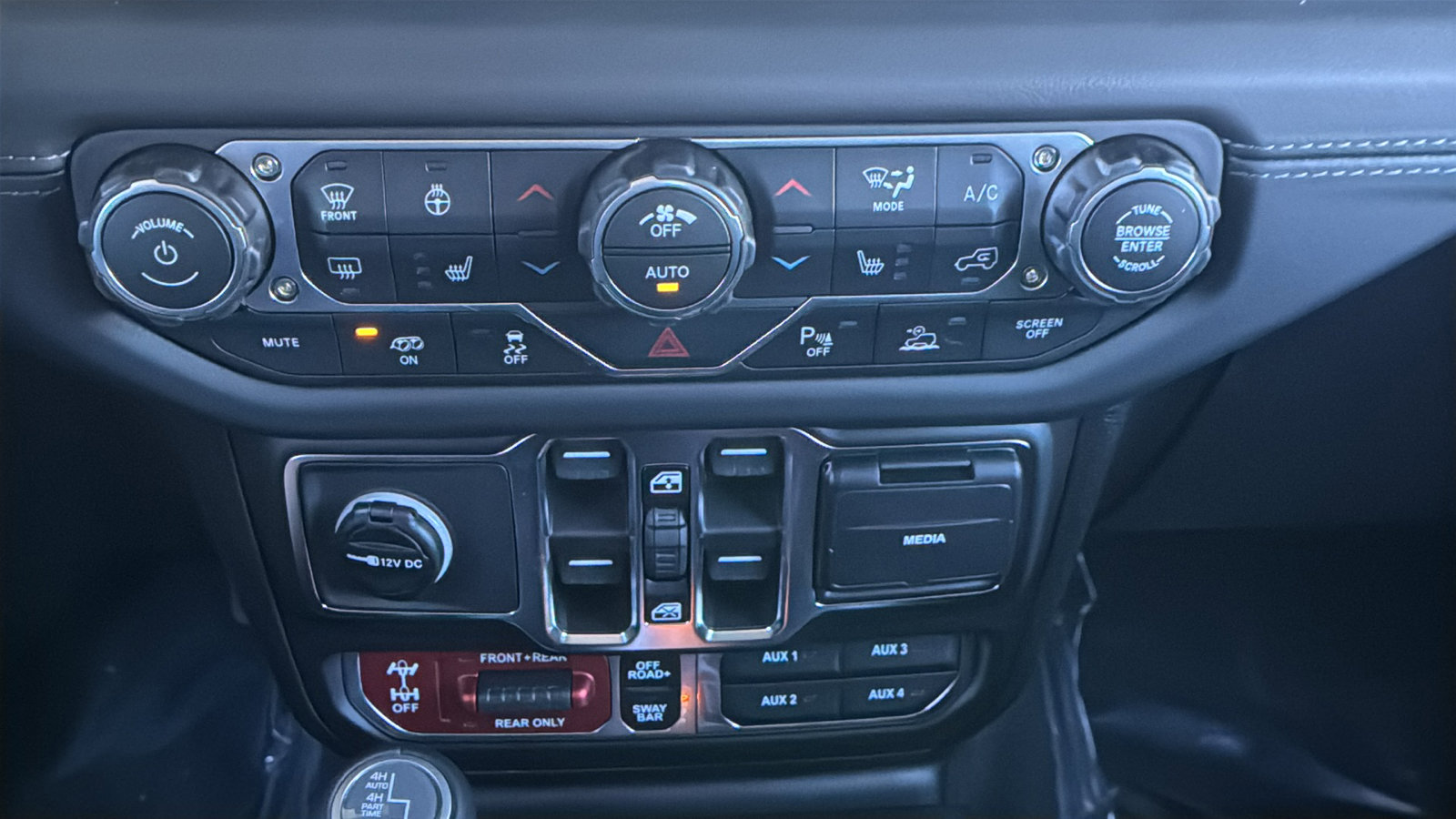 New 2026 Jeep Wrangler Unlimited Rubicon 392 w/ Quick Order Package 27X Moab AWD/4WD image 28