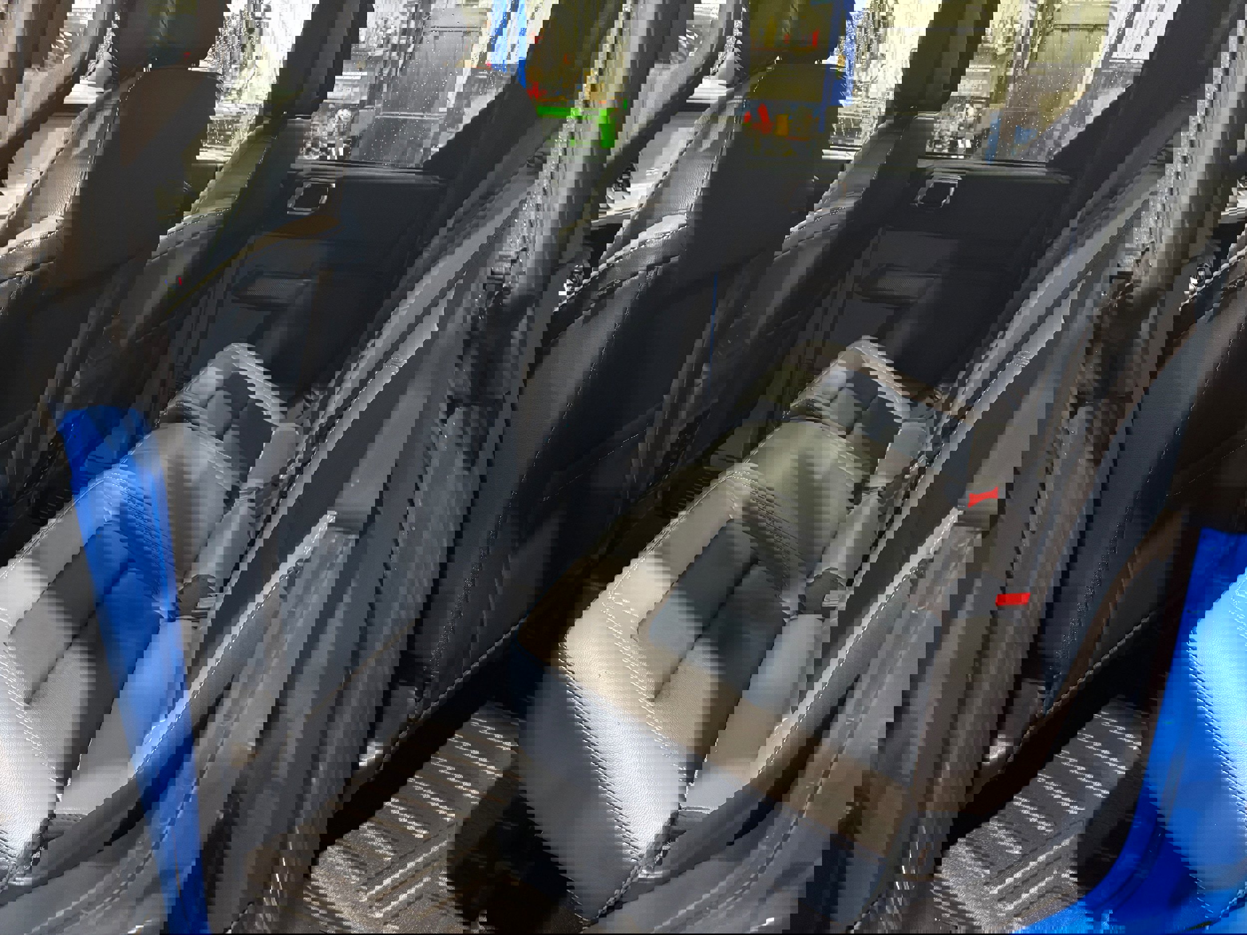 Used 2024 Ford Bronco Outer Banks image 8