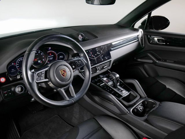 Certified 2023 Porsche Cayenne AWD/4WD image 19