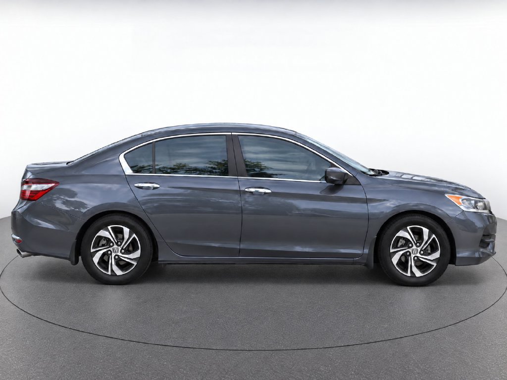 Used 2017 Honda Accord LX image 8