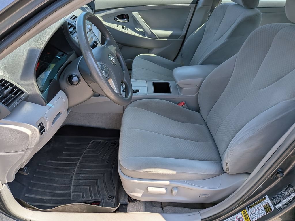 Used 2009 Toyota Camry FWD image 13