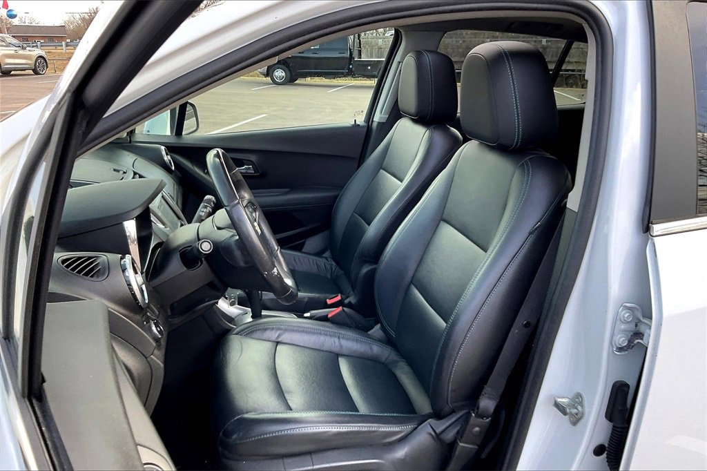 Used 2016 Chevrolet Trax LTZ image 25