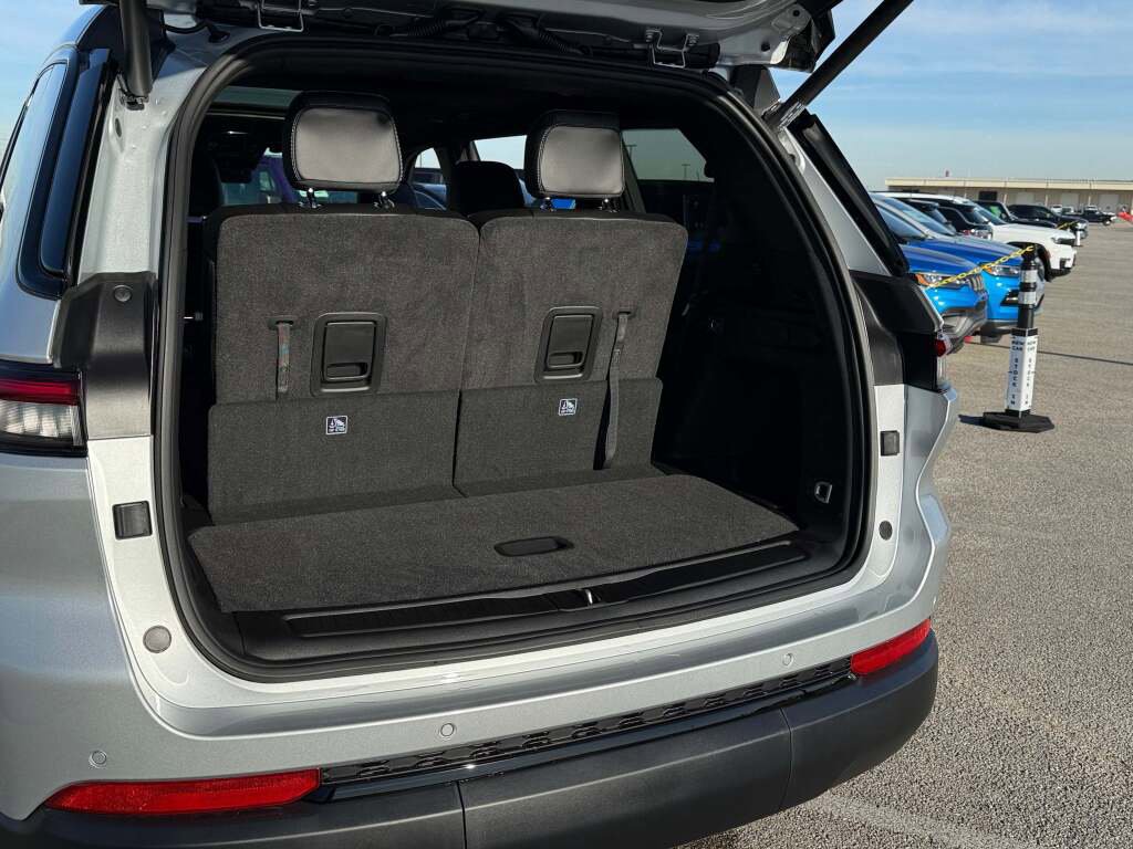 New 2025 Jeep Grand Cherokee L Limited image 20