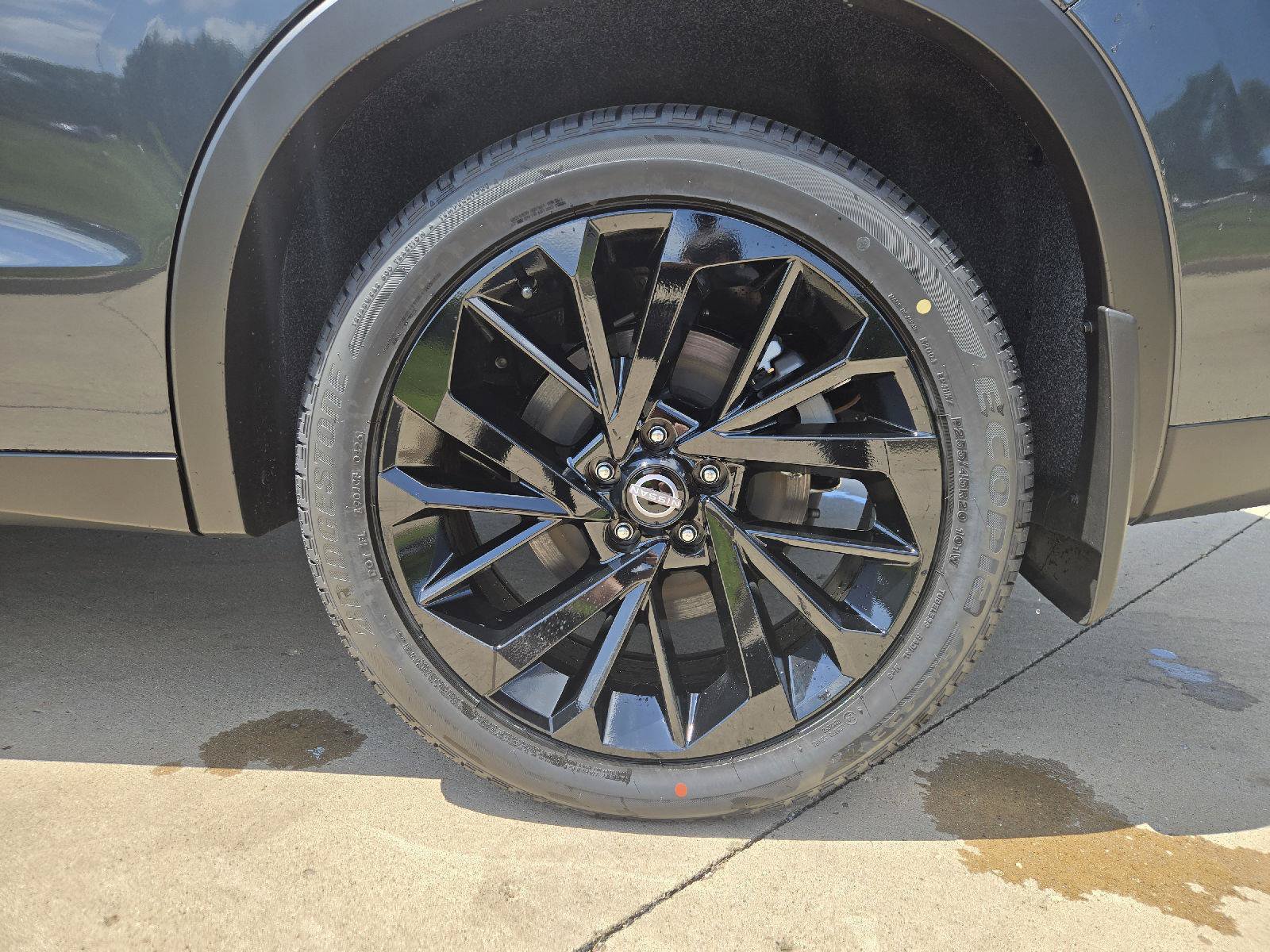 New 2026 Nissan Rogue SL AWD/4WD image 9