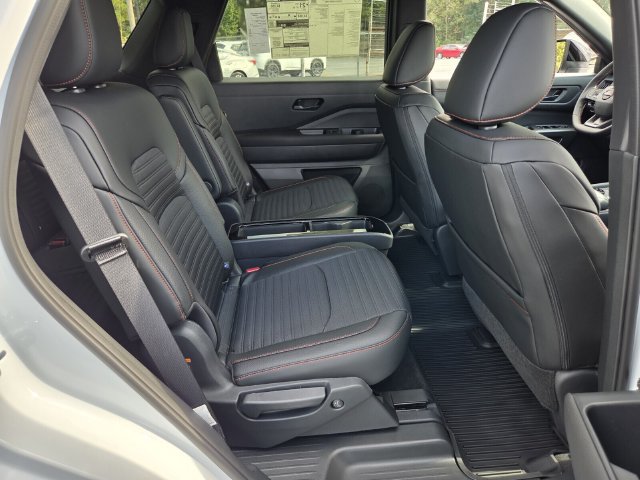 New 2026 Nissan Pathfinder Rock Creek AWD/4WD image 13