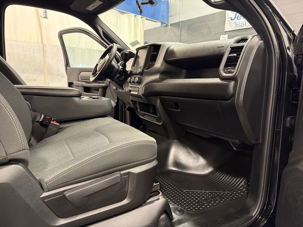 Used 2024 RAM 5500 Tradesman image 17