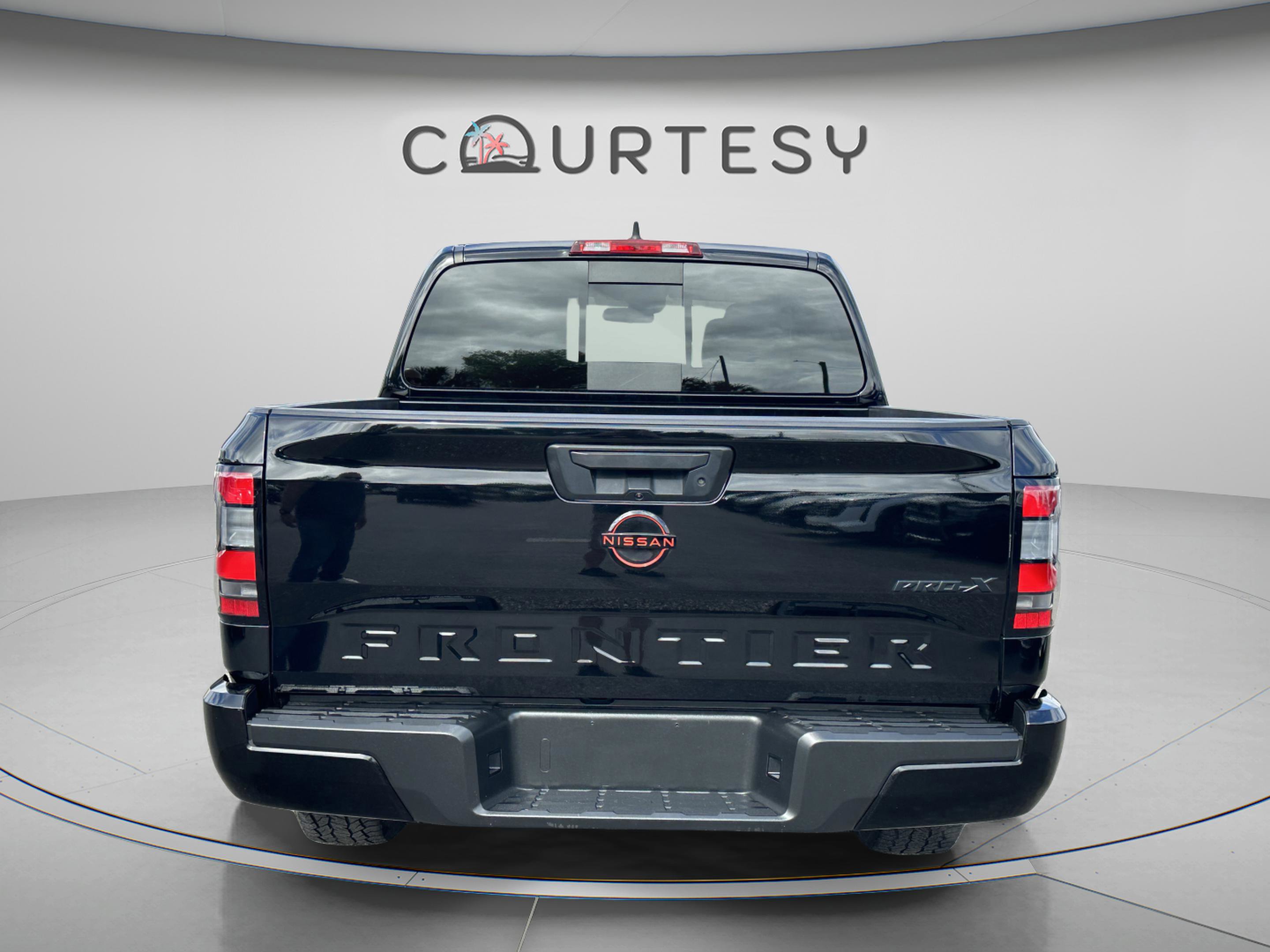 Certified 2024 Nissan Frontier Pro-X RWD image 6