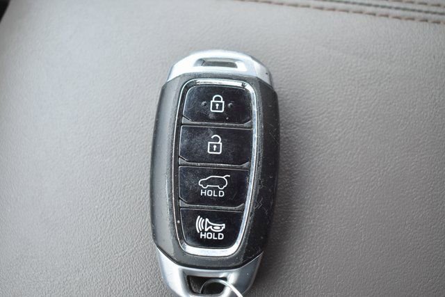 Used 2020 Hyundai Santa Fe SEL image 31