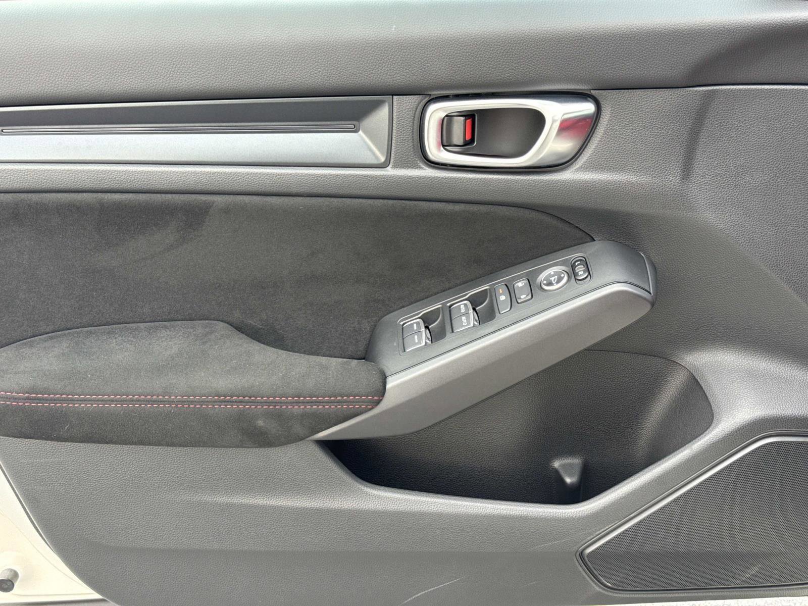 Used 2023 Honda Civic Type R image 16