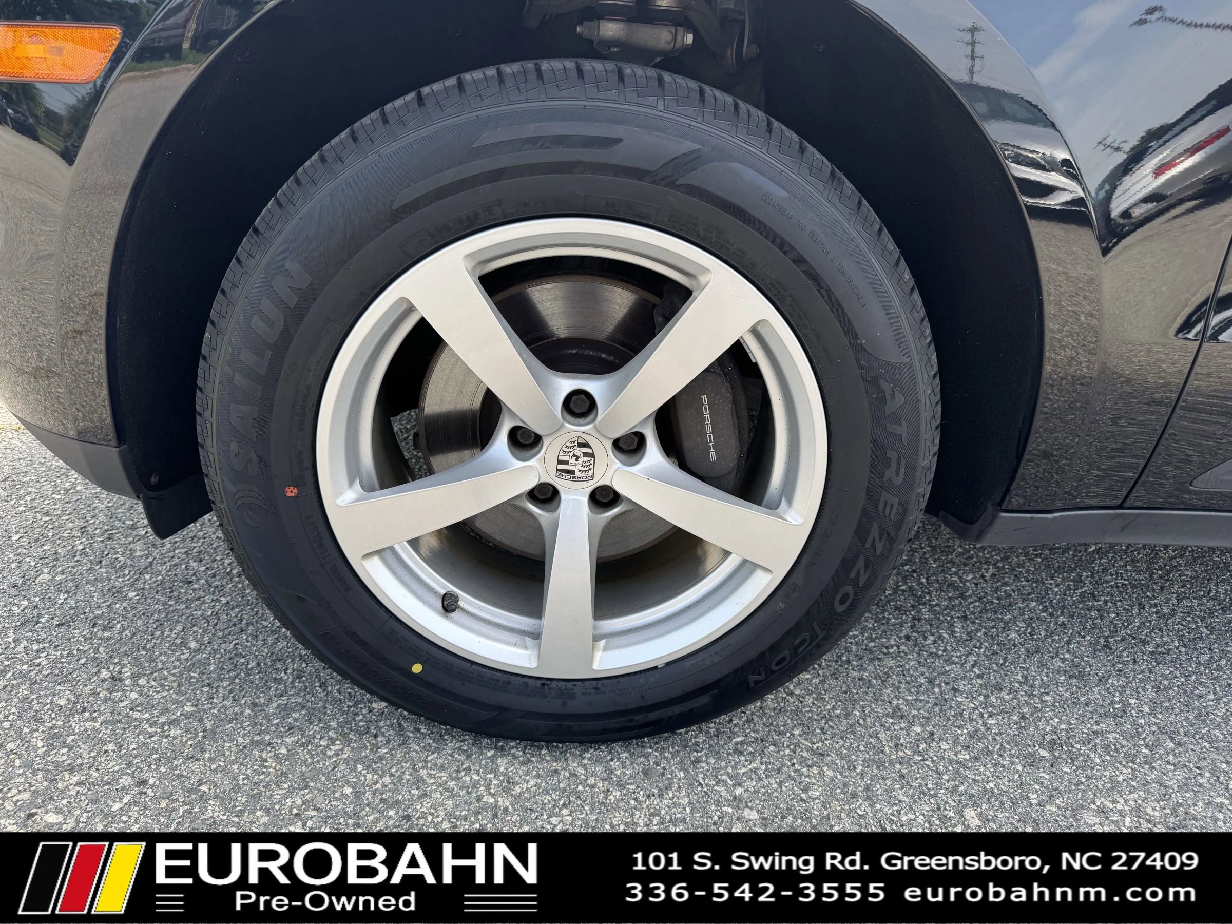 Used 2017 Porsche Macan AWD/4WD image 22