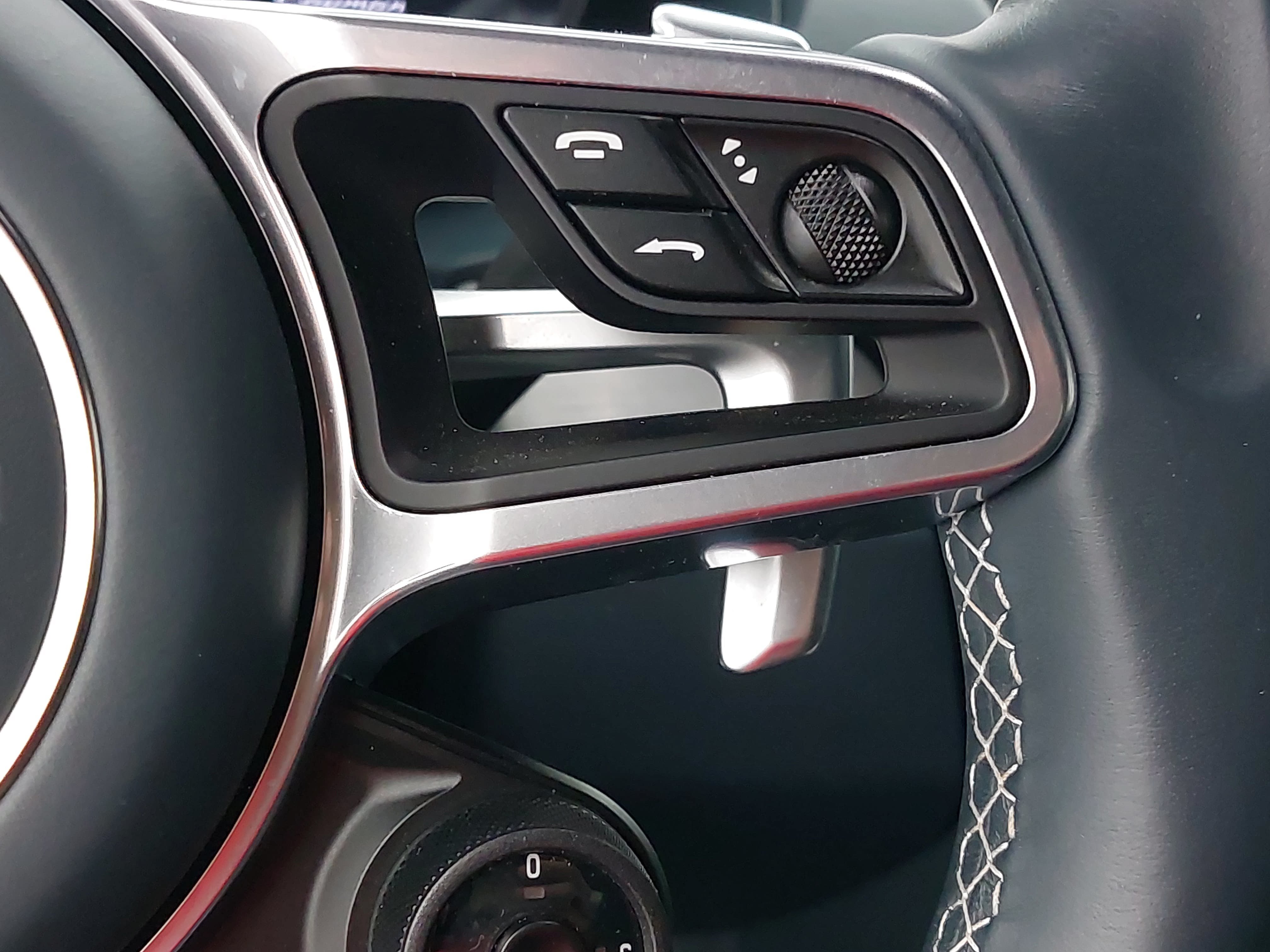Certified 2025 Porsche 718 Cayman RWD image 16