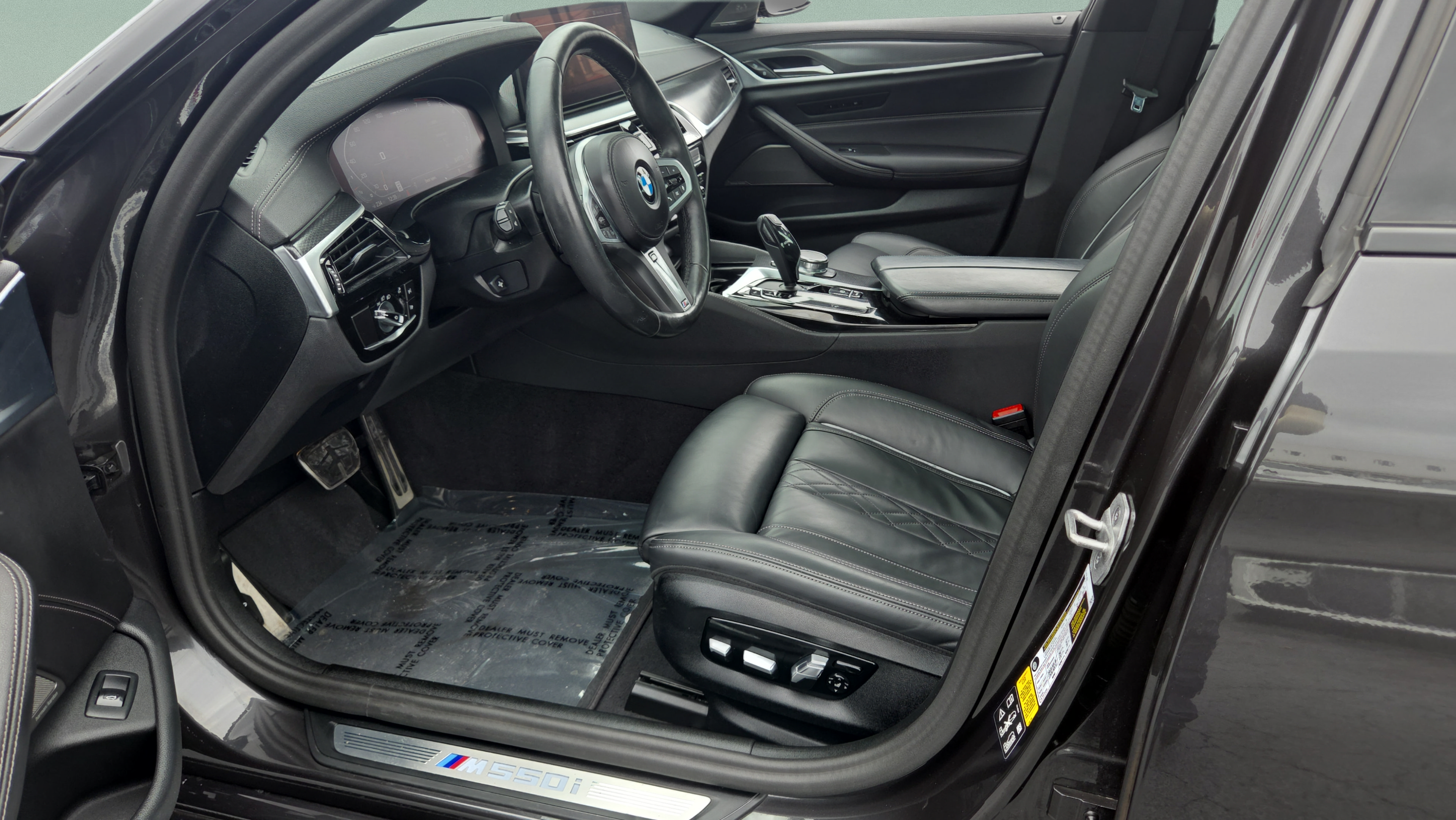 Certified 2023 BMW M550i xDrive AWD/4WD image 9