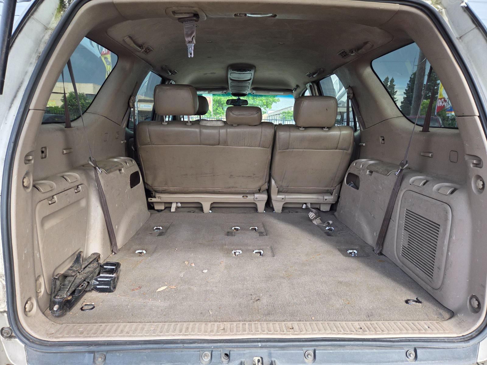 Used 2002 Toyota Sequoia SR5 RWD image 8