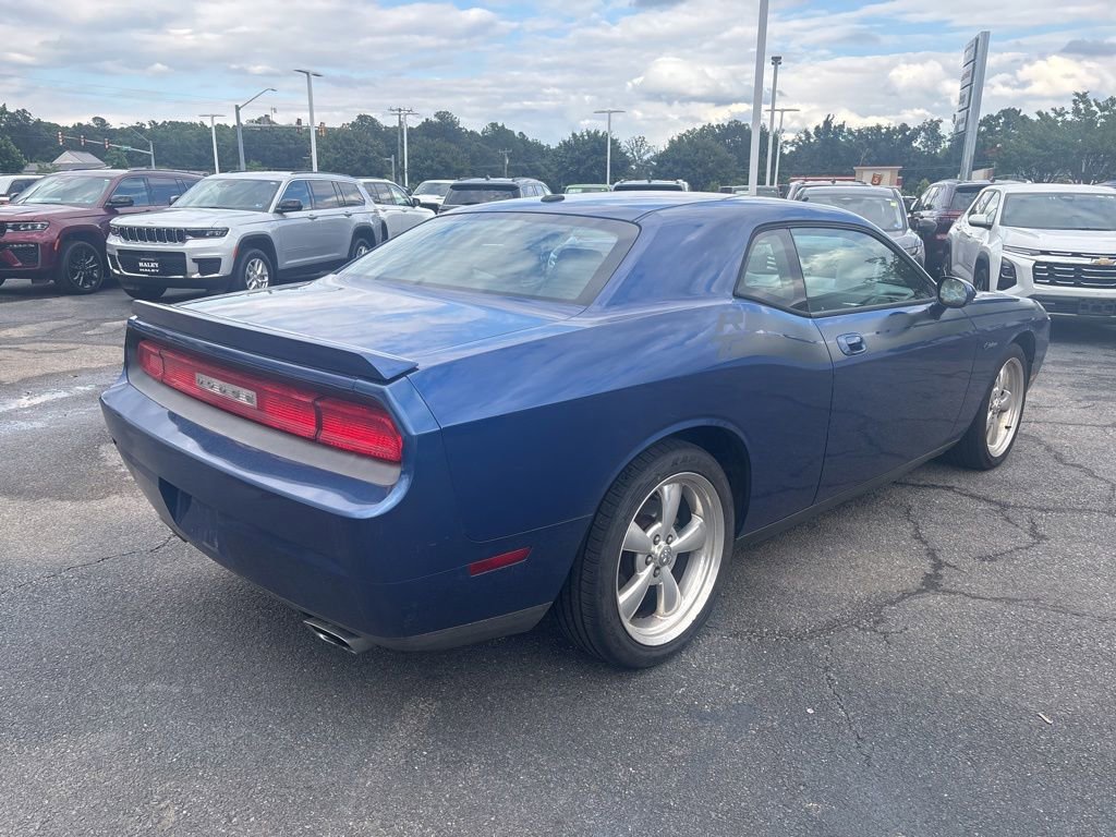 Used 2010 Dodge Challenger R/T RWD image 7