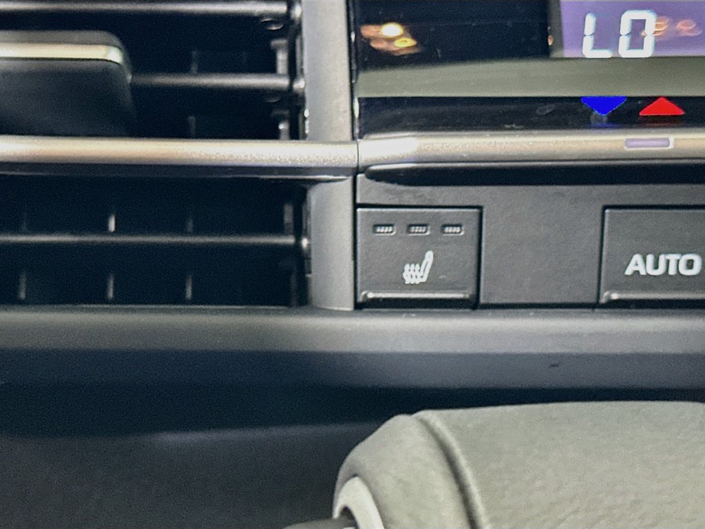 Certified 2026 Toyota Sienna XSE FWD image 20