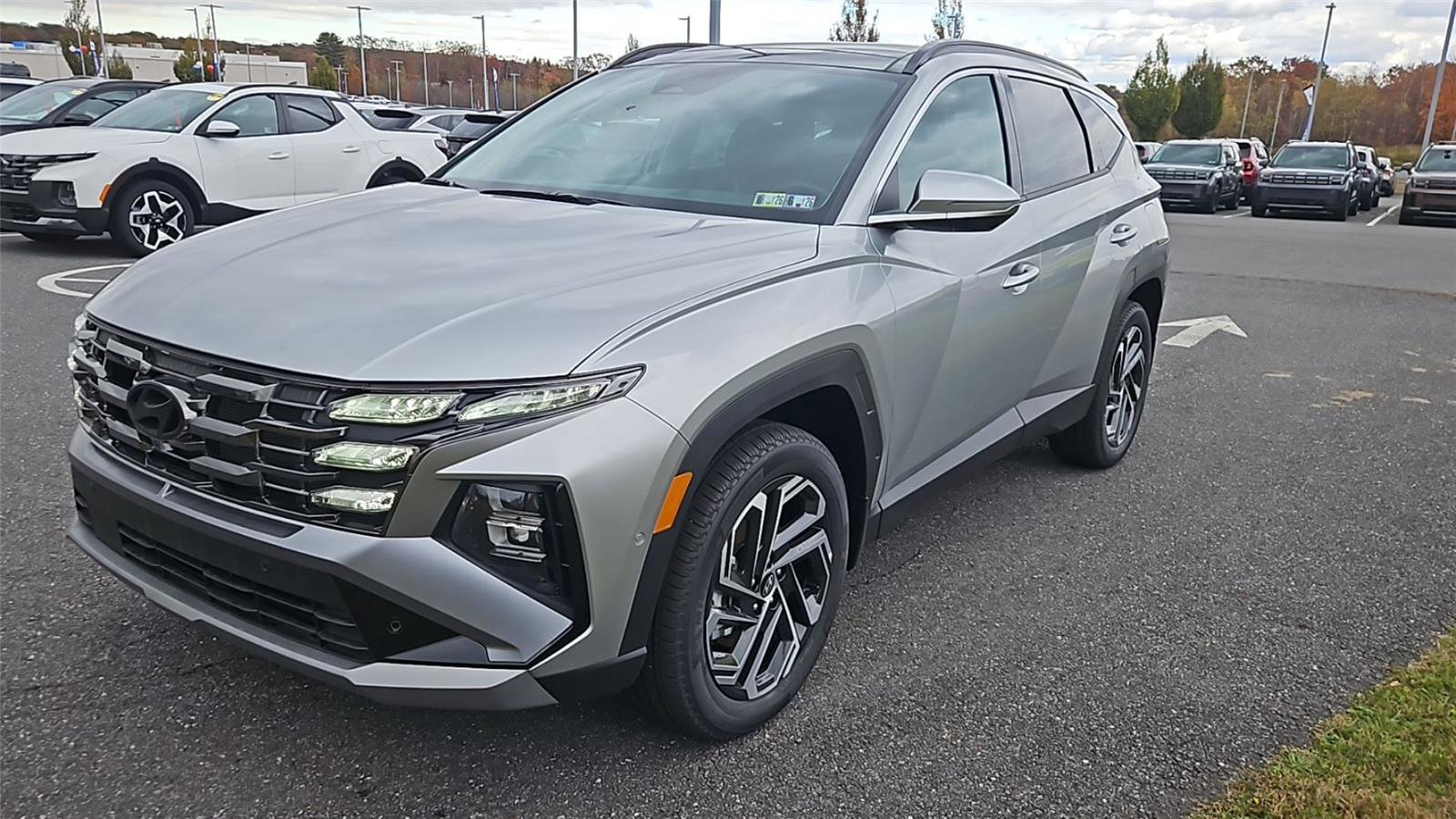 New 2025 Hyundai Tucson Limited image 3