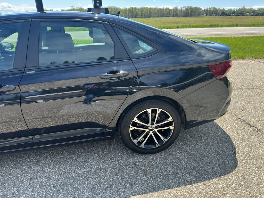 Used 2022 Volkswagen Jetta Sport FWD image 7