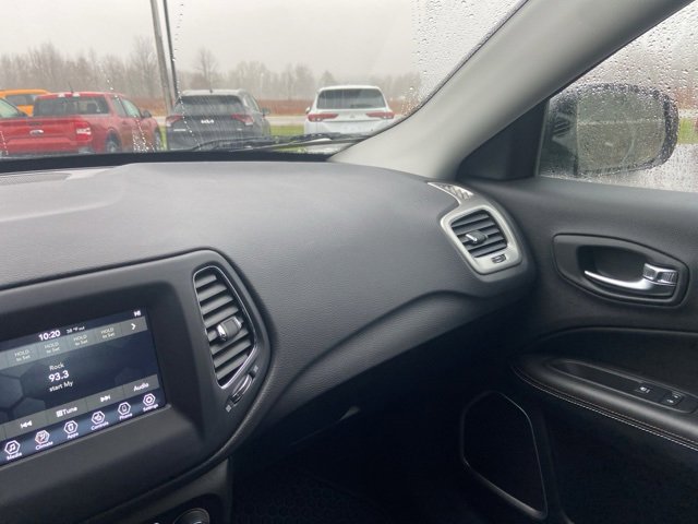 Used 2021 Jeep Compass Latitude w/ Convenience Group image 21