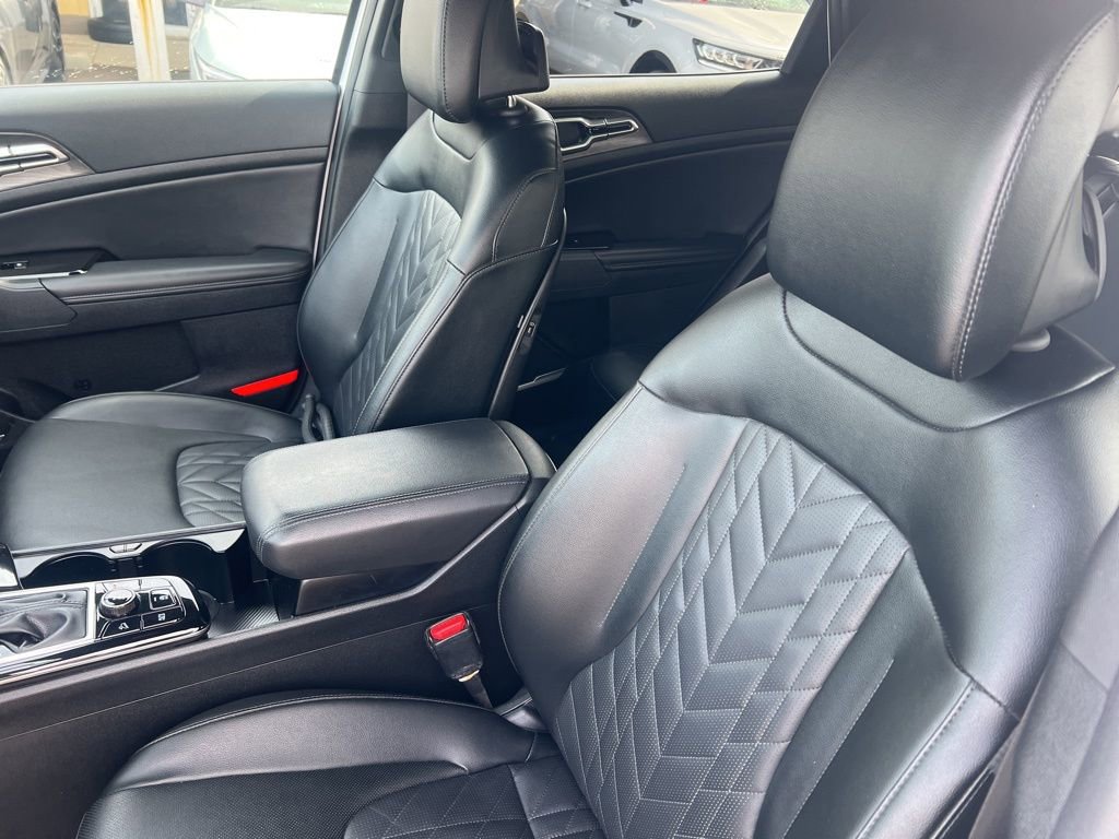 Certified 2023 Kia Sportage X-Line image 5