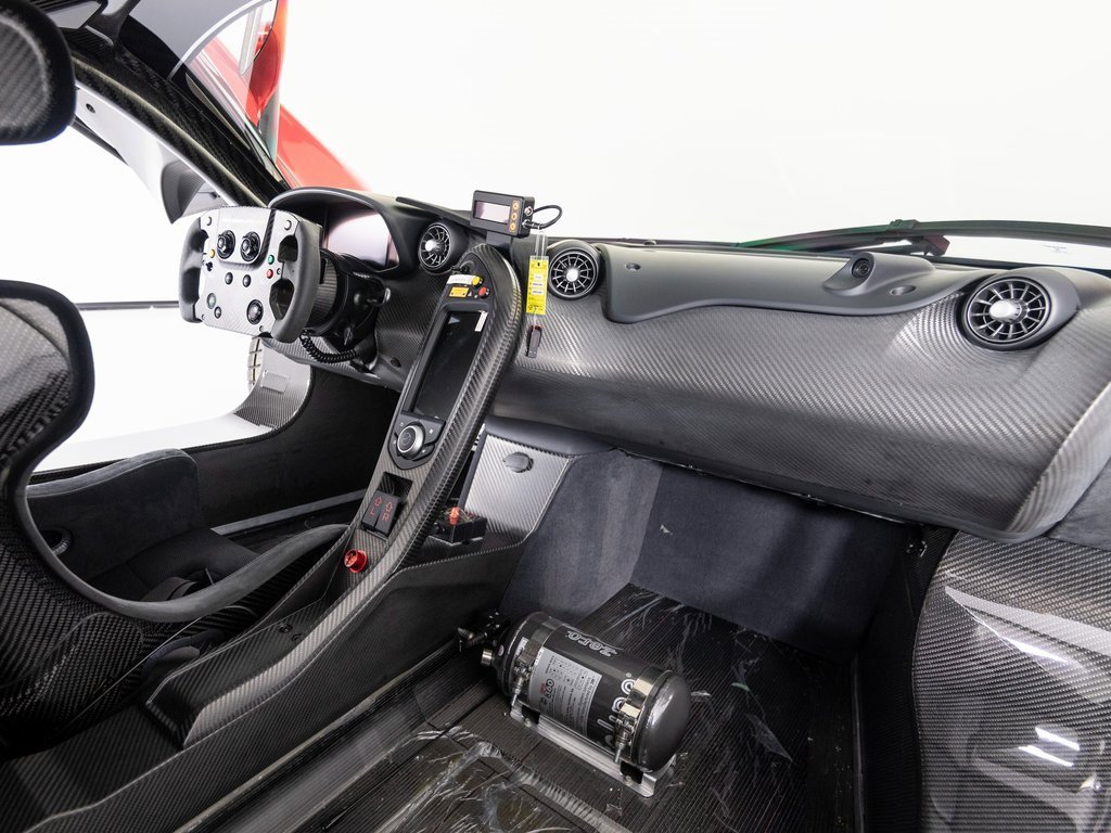 Used 2015 McLaren P1 image 55
