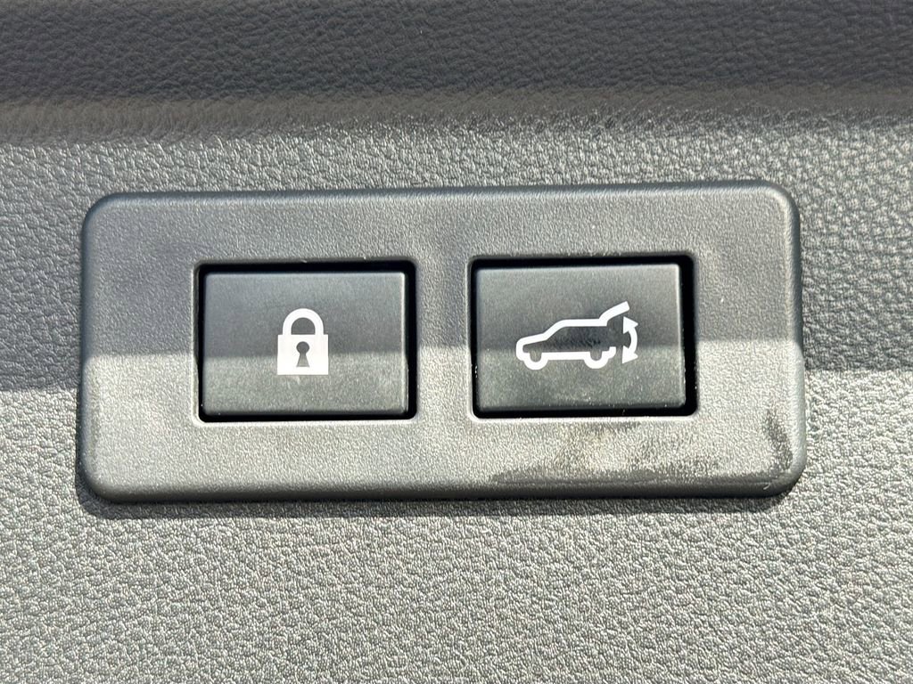 Used 2023 Subaru Forester Touring w/ Popular Package #3 image 37