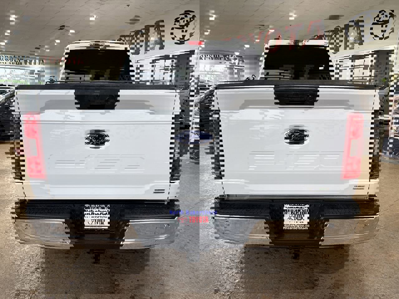 Used 2022 Ford F150 XLT w/ Trailer Tow Package image 9