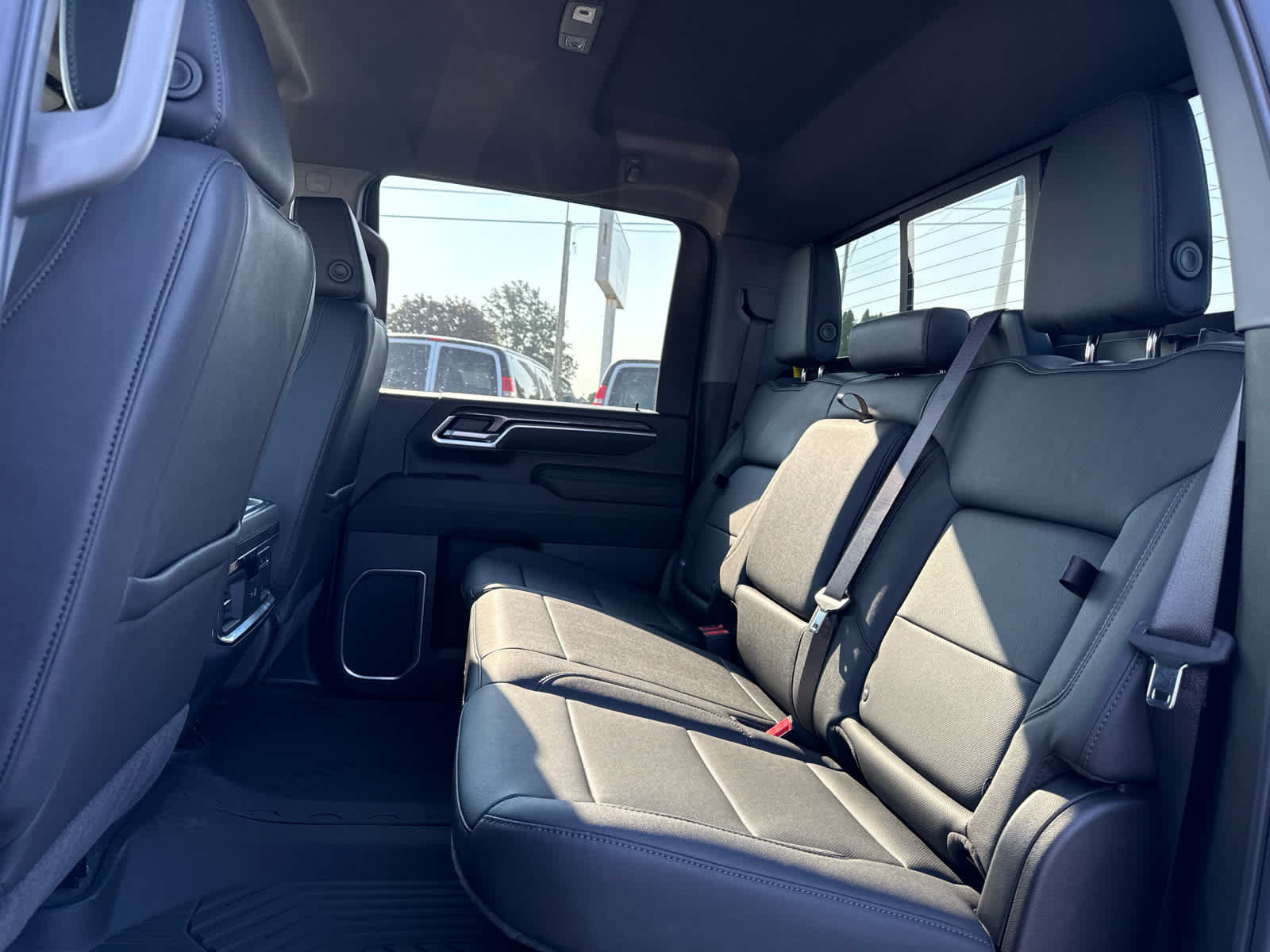 New 2026 Chevrolet Silverado 3500 LTZ w/ LTZ Premium Package AWD/4WD image 22
