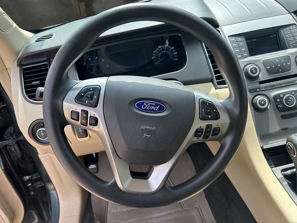 Used 2016 Ford Taurus SE FWD image 20