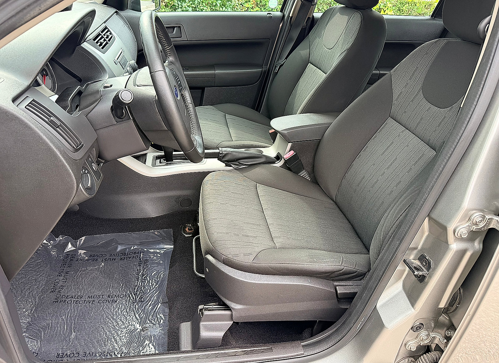 Used 2008 Ford Focus SE FWD image 27