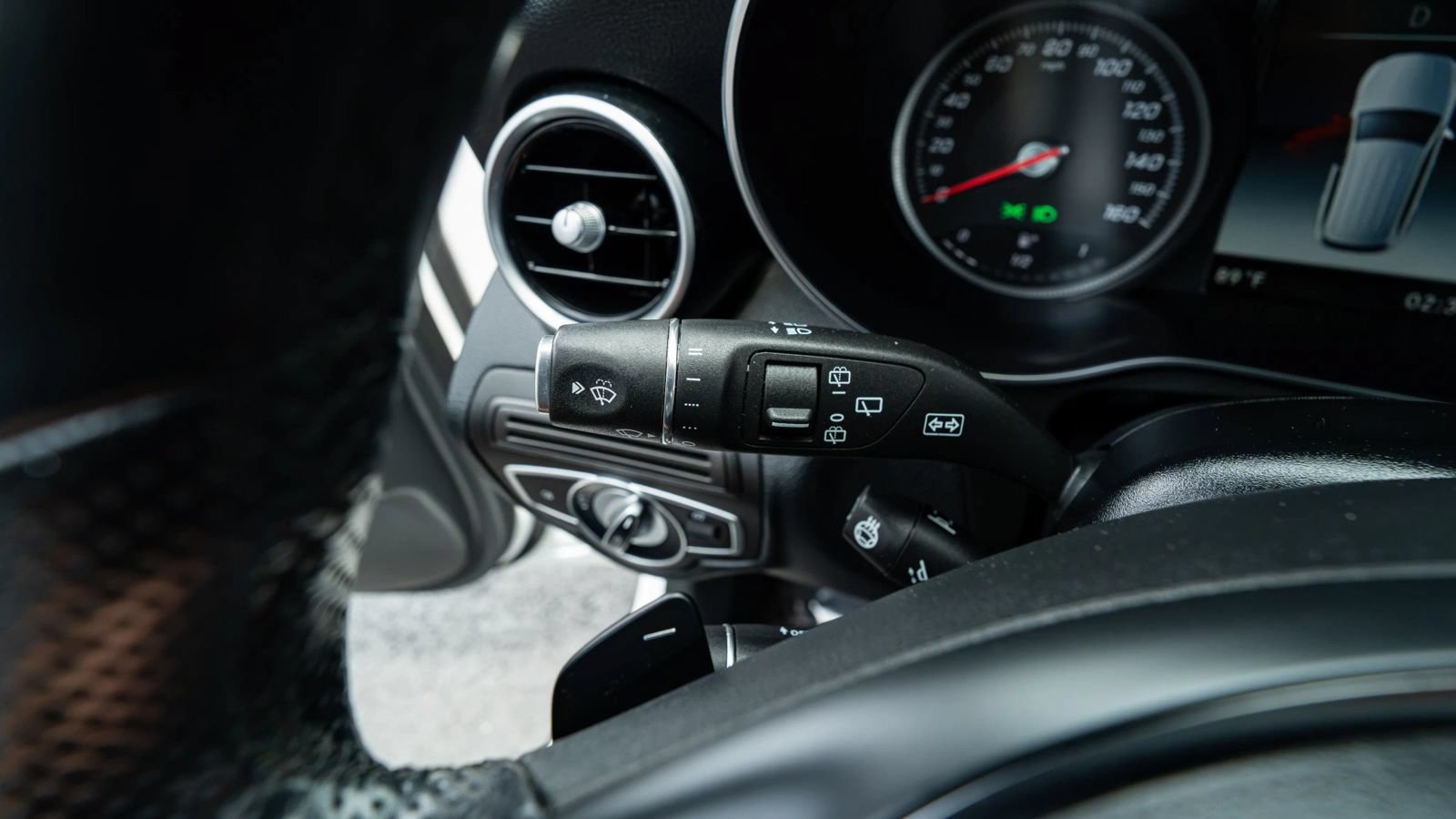 Used 2019 Mercedes-Benz GLC 300 4MATIC w/ Premium Package image 51