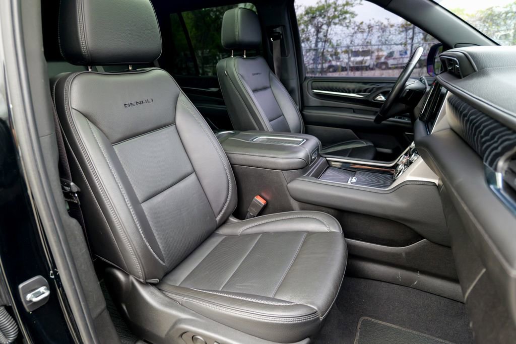 Used 2022 GMC Yukon Denali AWD/4WD image 38
