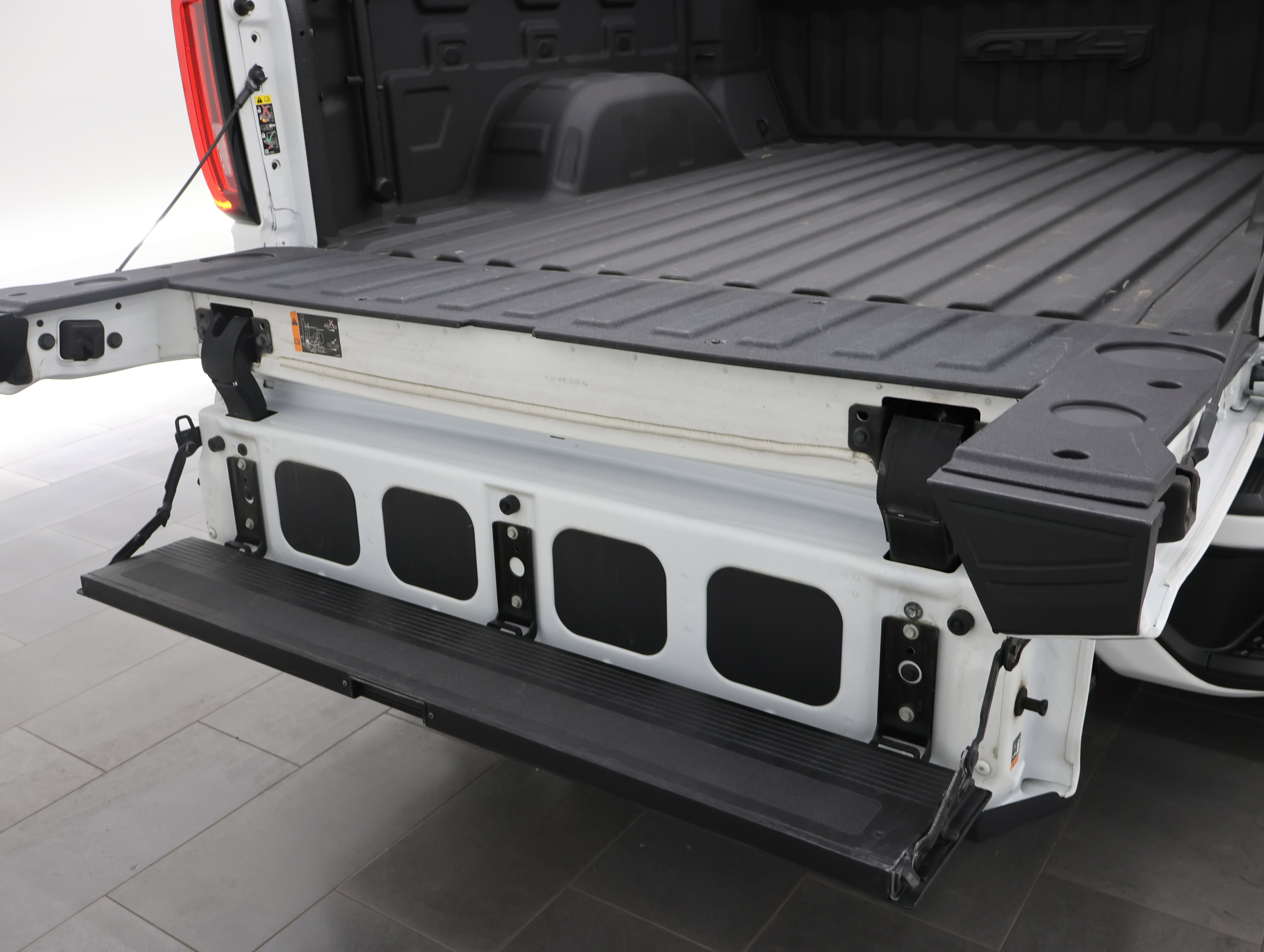 Used 2022 GMC Sierra 1500 AT4 w/ AT4 Premium Package AWD/4WD image 30