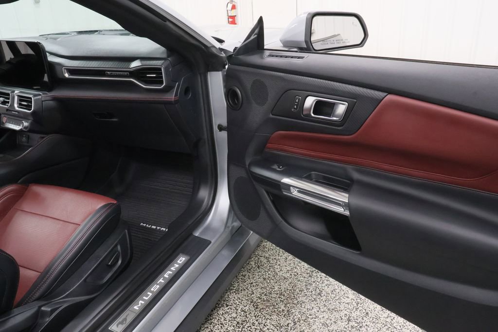 Used 2025 Ford Mustang GT Premium w/ GT Performance Package RWD image 29