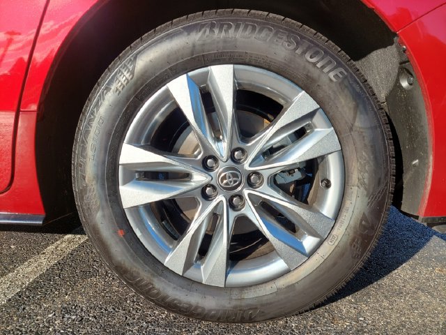 Used 2026 Toyota Sienna Limited AWD/4WD image 39
