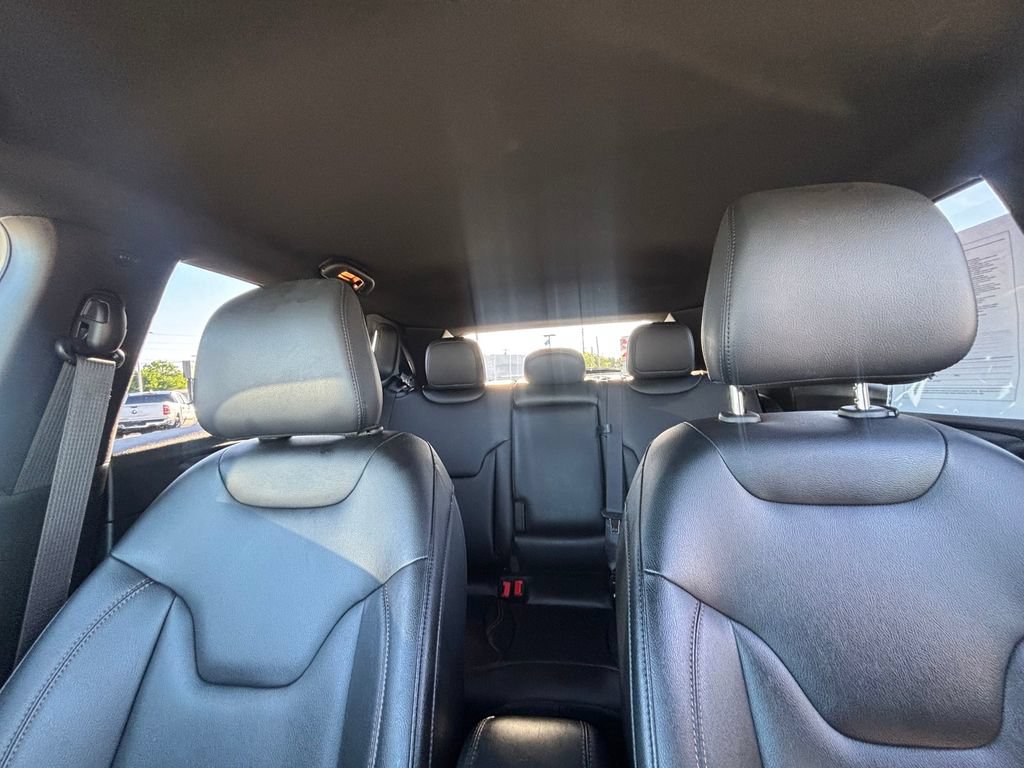 Used 2024 Jeep Compass Latitude AWD/4WD image 18