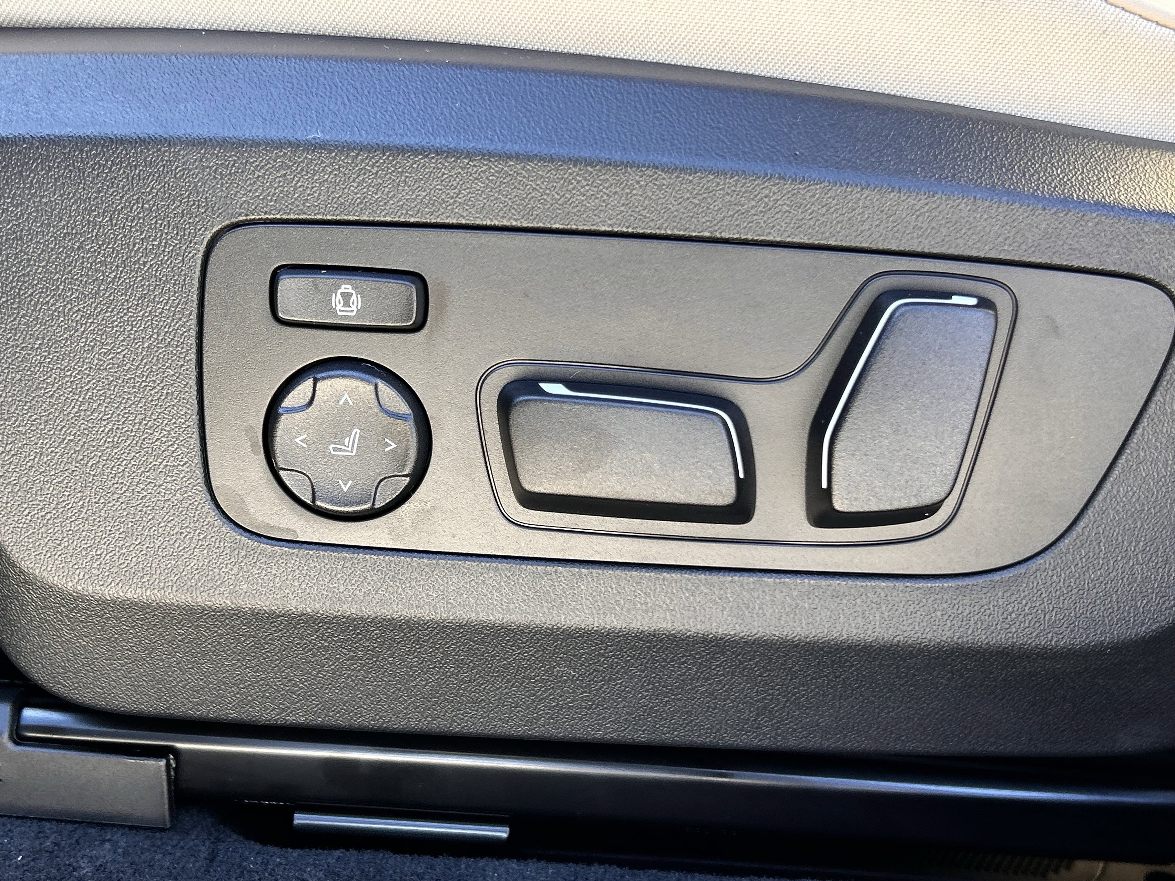 Used 2026 BMW X3 xDrive30 w/ Convenience Package image 15