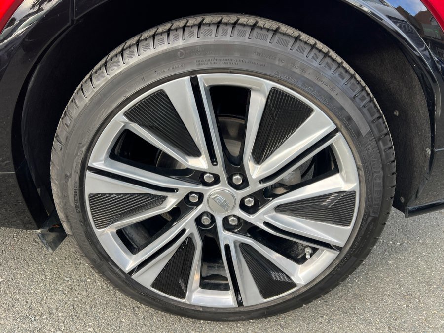 Used 2024 Cadillac Lyriq Luxury w/ LPO, Floor Liner Package image 57