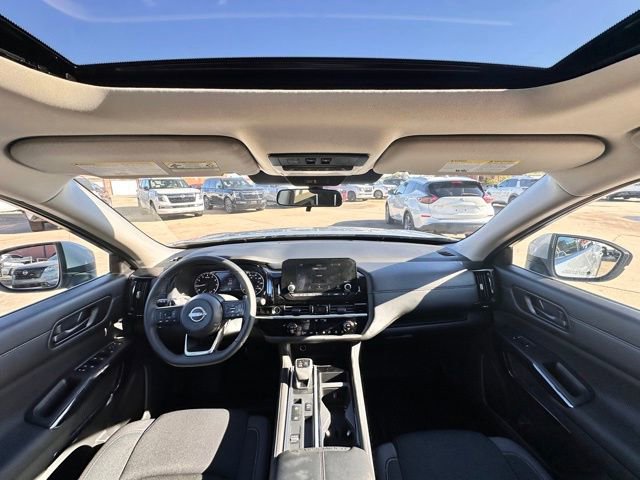 Certified 2024 Nissan Pathfinder SV w/ SV Premium Package image 34