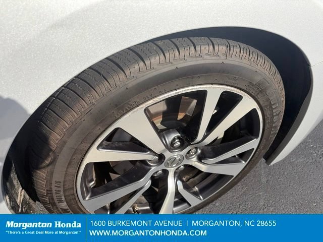 Used 2017 Nissan Maxima Platinum FWD image 5