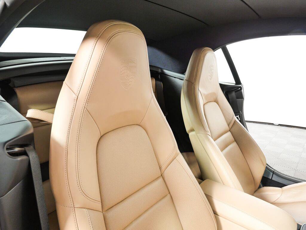 Certified 2020 Porsche 911 Carrera S RWD image 19