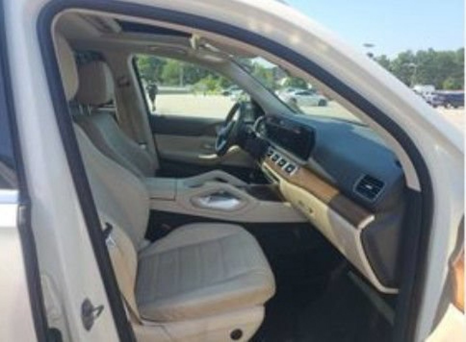 Used 2020 Mercedes-Benz GLE 450 4MATIC image 15