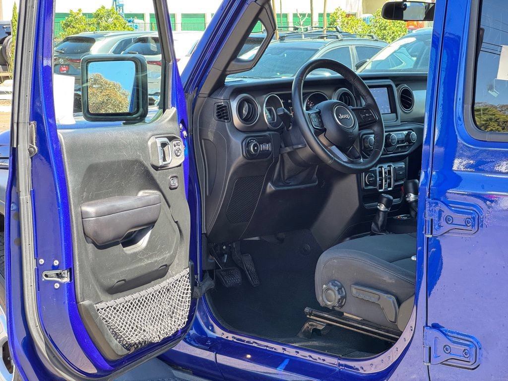 Used 2018 Jeep Wrangler Unlimited Sport S AWD/4WD image 8