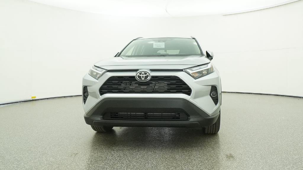 New 2025 Toyota RAV4 XLE AWD/4WD image 18