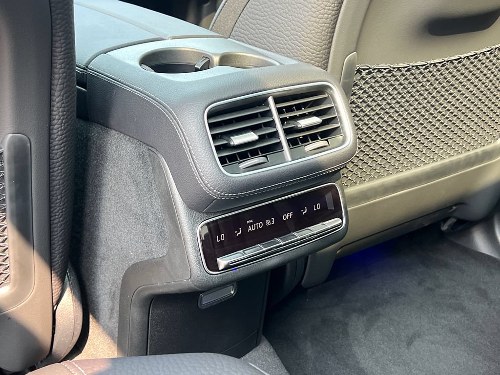 New 2026 Mercedes-Benz GLS 450 4MATIC image 28